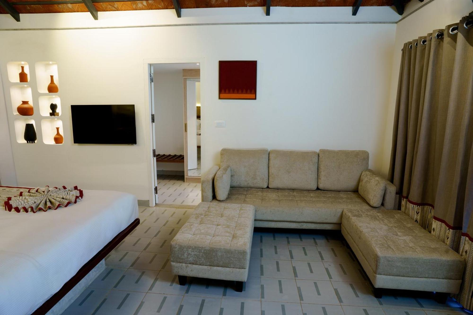 Vedic Village Retreat Kodungallur Kochi Room photo